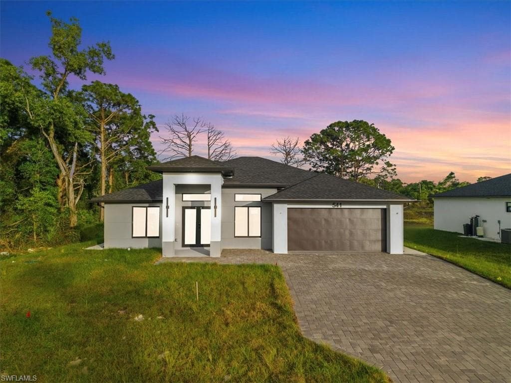 541 Chalet AVE S LEHIGH ACRES, FL 33974