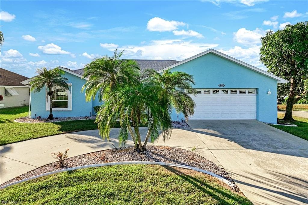 3034 SE 10th PL CAPE CORAL, FL 33904