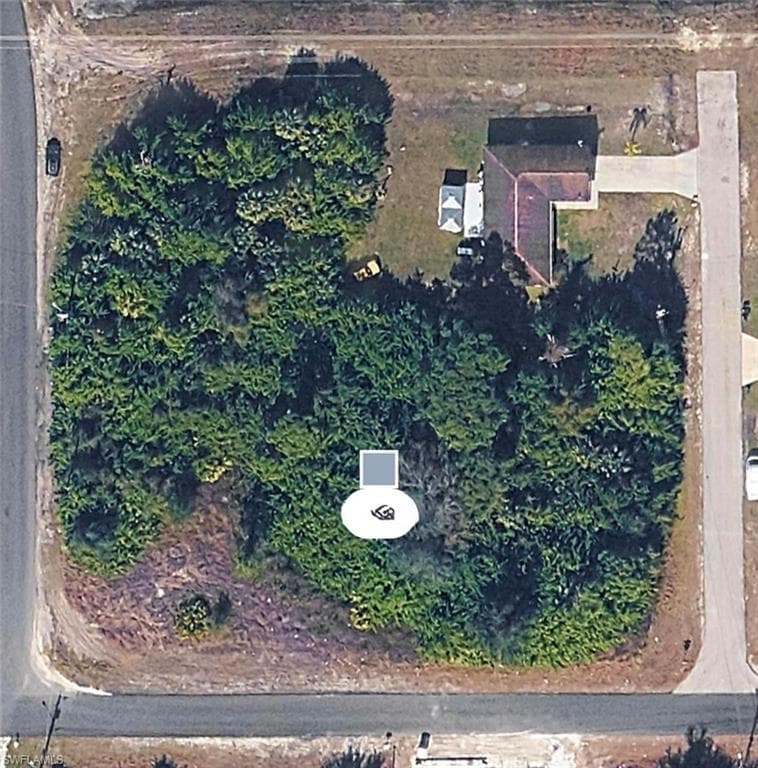52 Gene AVE S LEHIGH ACRES, FL 33976