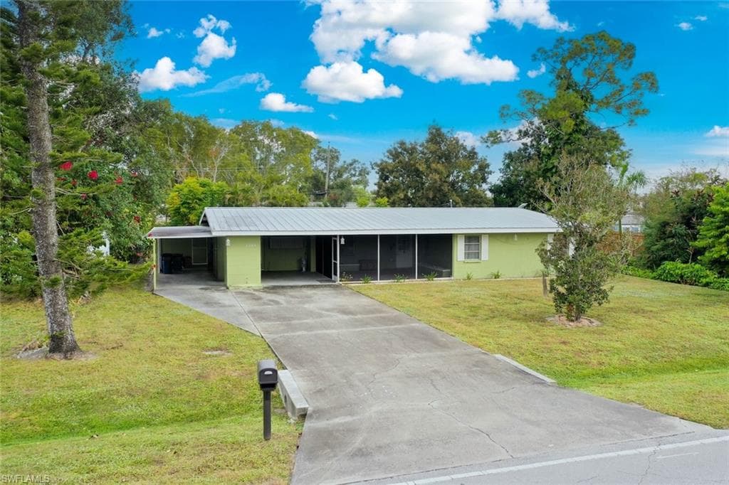 2285 Sunrise BLVD FORT MYERS, FL 33907