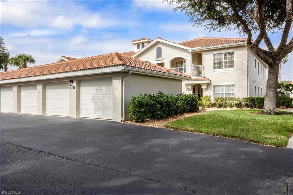 3023 Horizon LN 2507 NAPLES, FL 34109