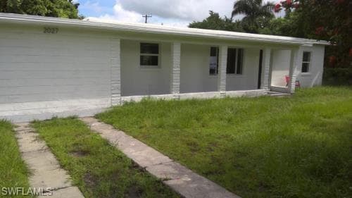2027 Maravilla CIR FORT MYERS, FL 33901