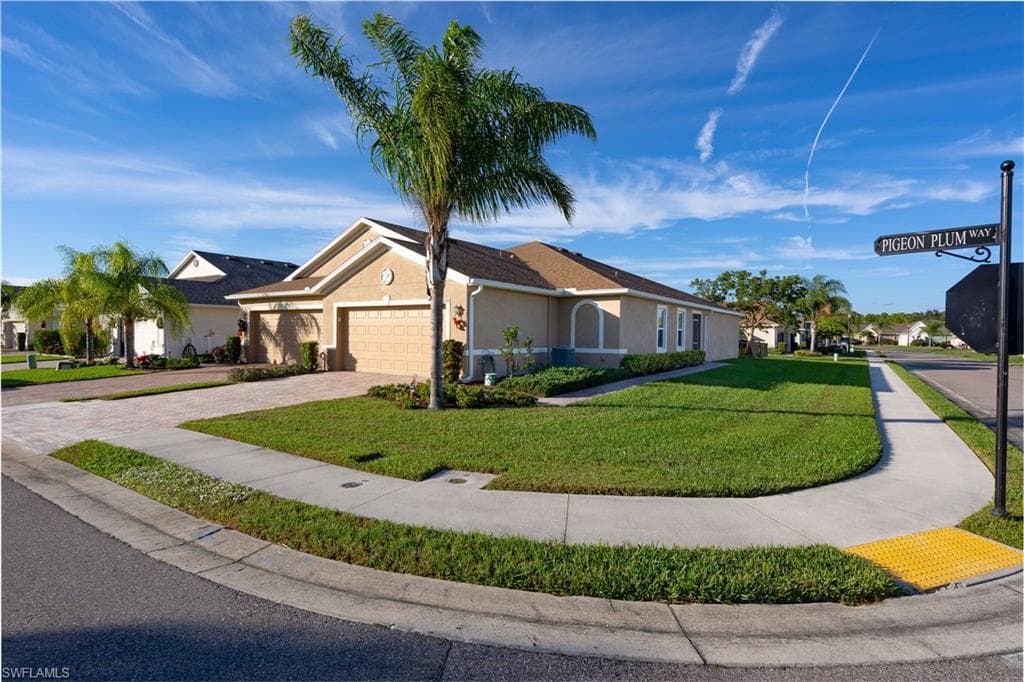 2085 Pigeon Plum WAY NORTH FORT MYERS, FL 33917
