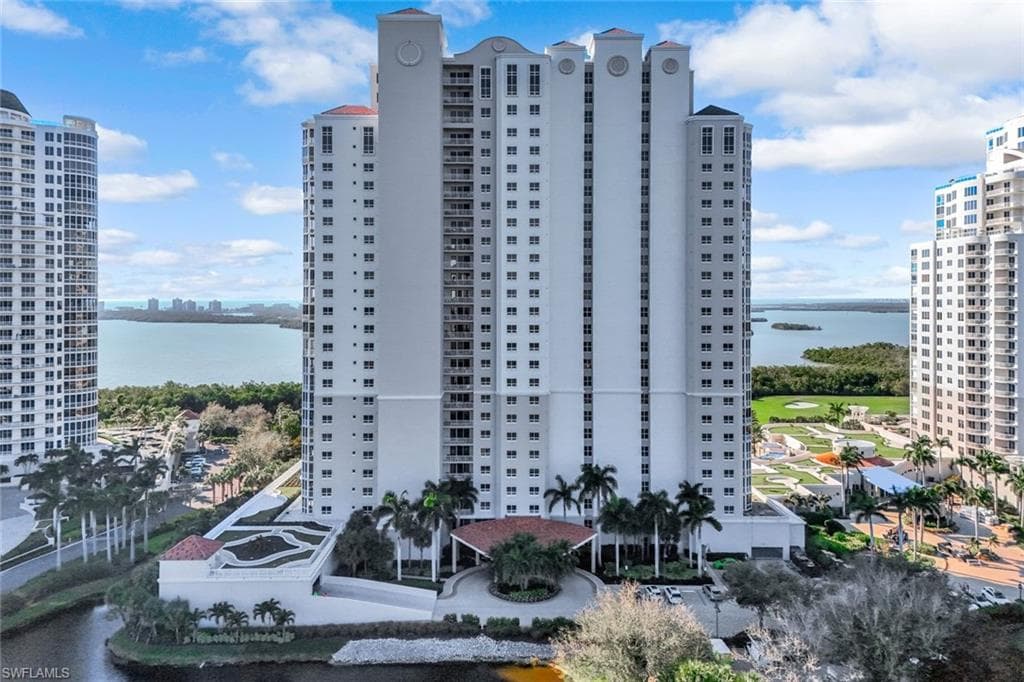 4951 Bonita Bay BLVD 303