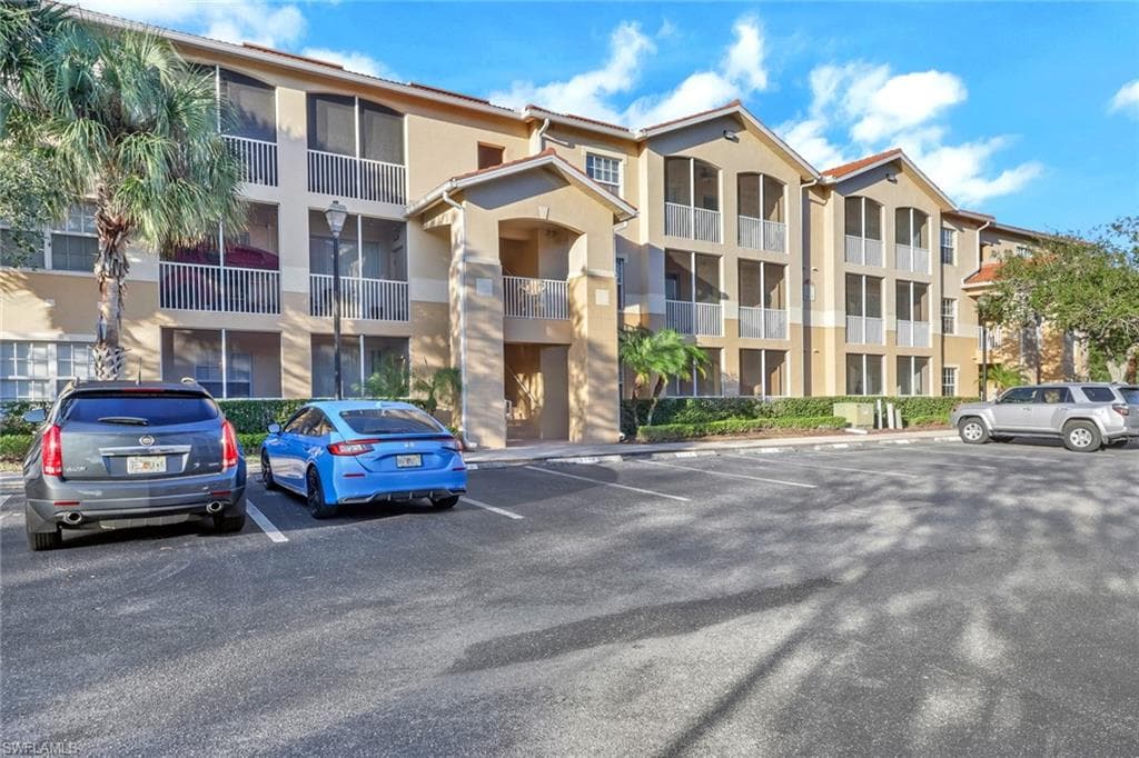 9025 Colby DR 2111 FORT MYERS, FL 33919