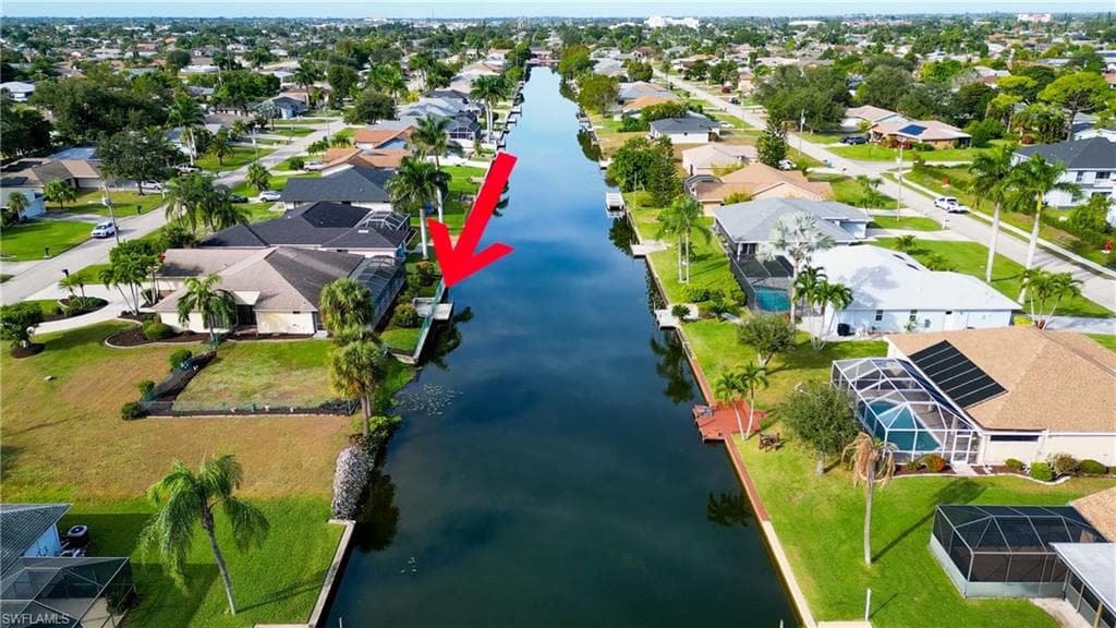2313 SE 8th TER CAPE CORAL, FL 33990
