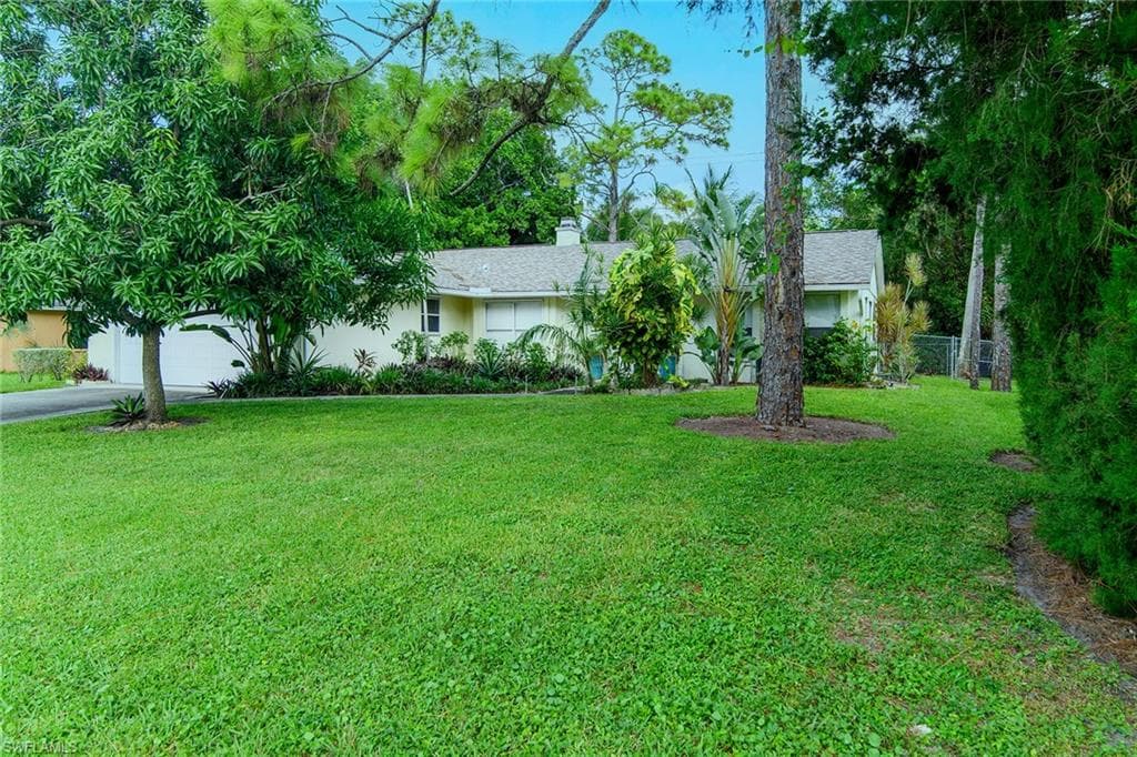 110 Palm River BLVD NAPLES, FL 34110