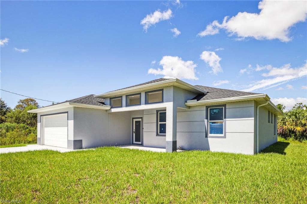 524 FairFax AVE LEHIGH ACRES, FL 33974