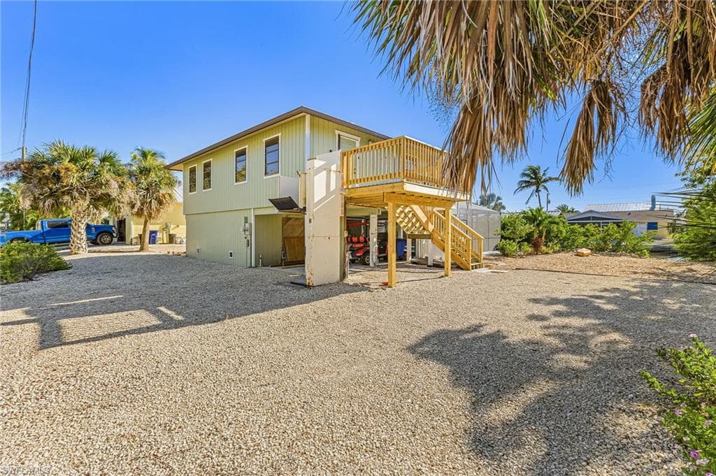 3637 Schooner LN ST. JAMES CITY, FL 33956