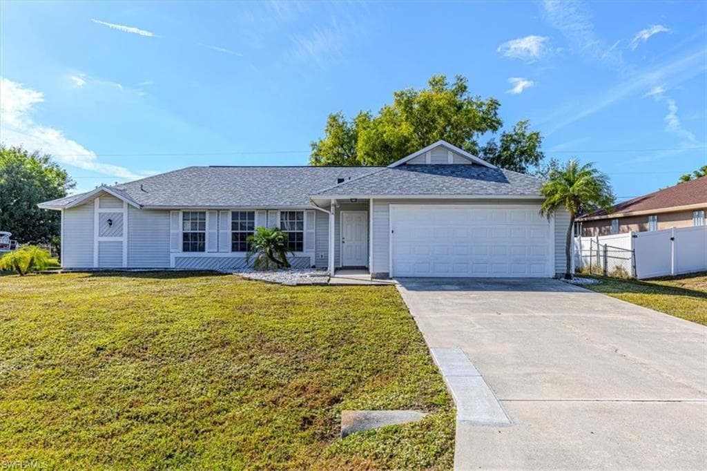 814 10th PL CAPE CORAL, FL 33991