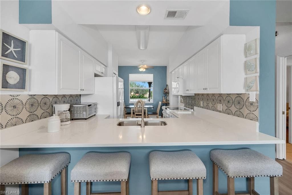 2740 Cypress Trace CIR 2725 NAPLES, FL 34119