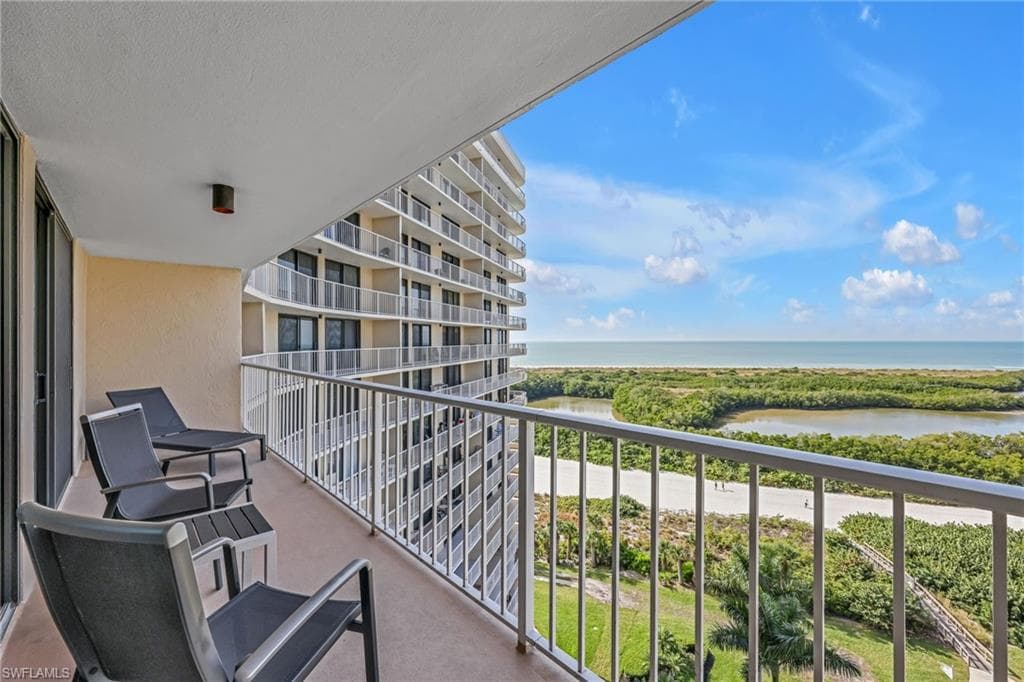 380 Seaview CT 1202 MARCO ISLAND, FL 34145