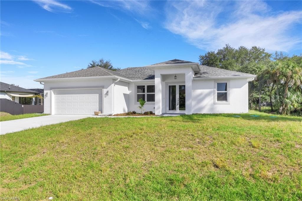 604 Columbus AVE LEHIGH ACRES, FL 33972