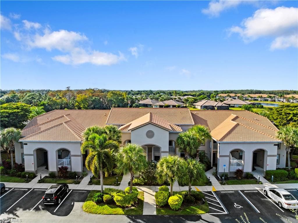 20000 Barletta LN 711 ESTERO, FL 33928