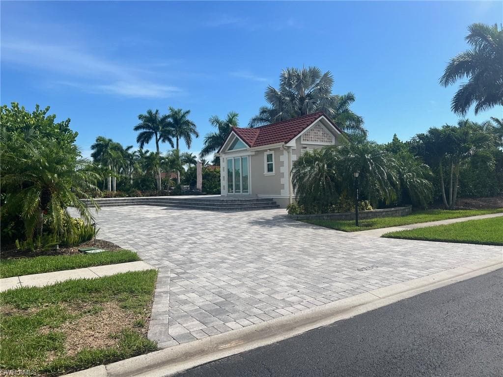 4735 Southern Breeze DR NAPLES, FL 34114