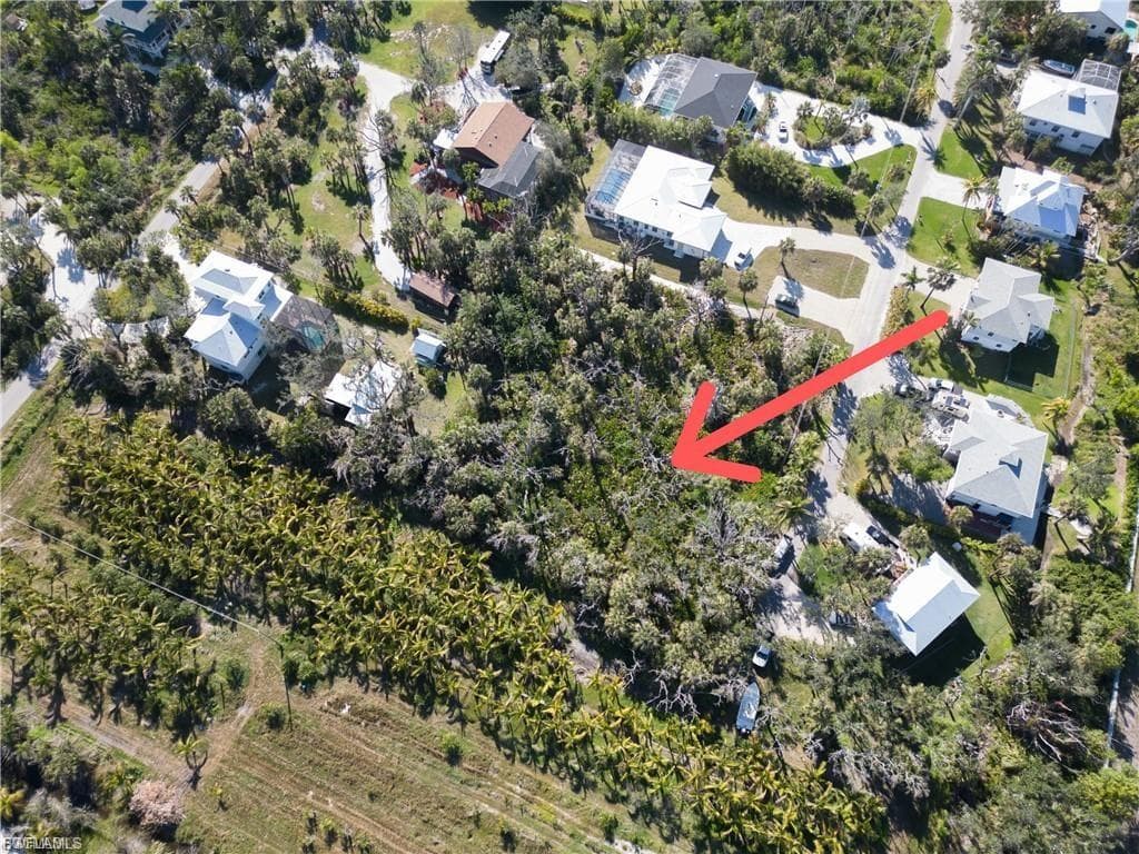 13371 Almond DR FORT MYERS, FL 33908