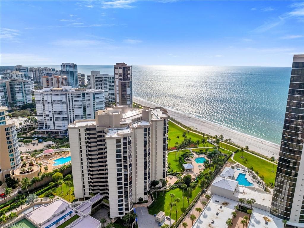 4551 Gulf Shore BLVD N 1805 NAPLES, FL 34103