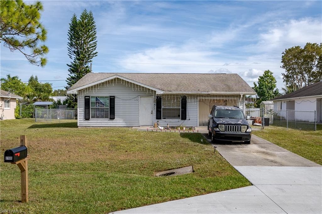 2100 55th TER SW NAPLES, FL 34116