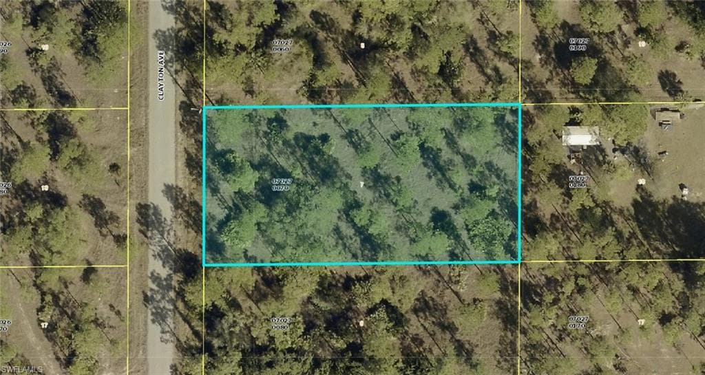 1410 Clayton AVE LEHIGH ACRES, FL 33972