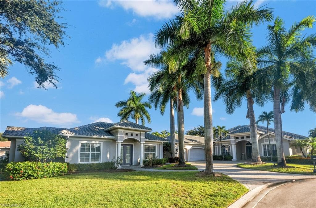 2989 Saint Barnabas CT NAPLES, FL 34105