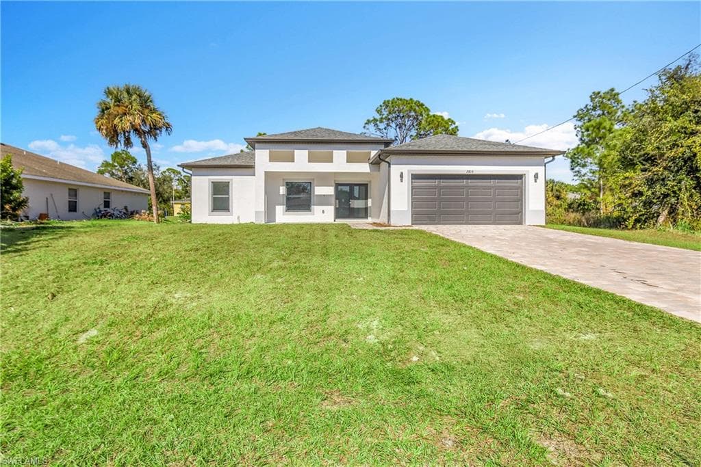 2810 44th ST SW LEHIGH ACRES, FL 33976