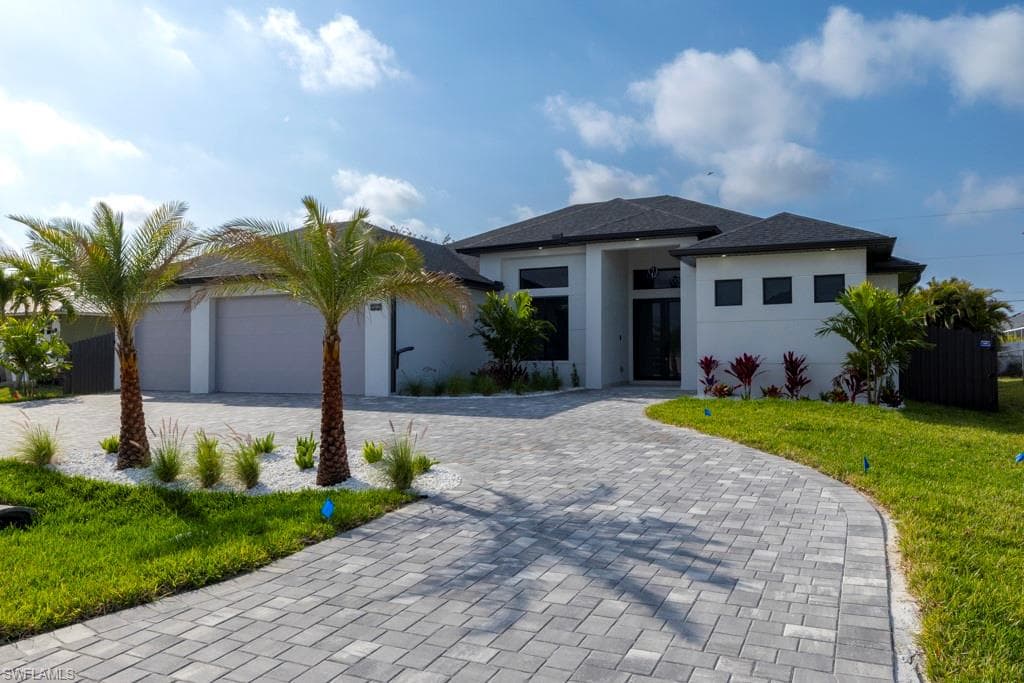 1140 SW 40th TER CAPE CORAL, FL 33914