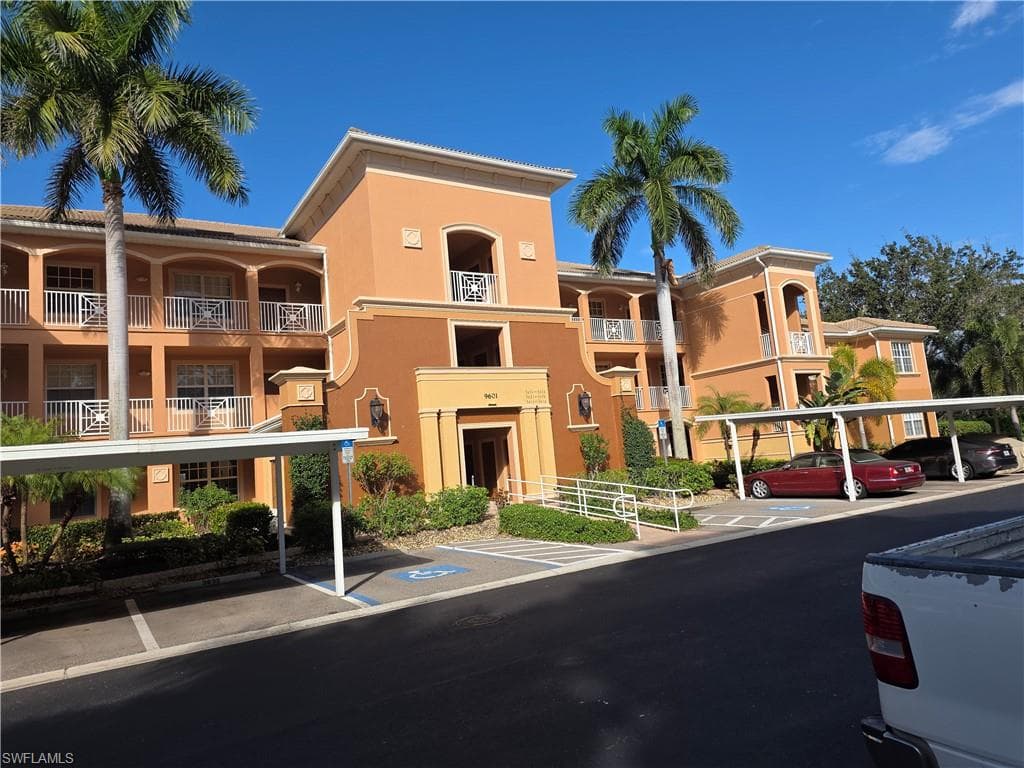 9601 Spanish Moss WAY 3623 BONITA SPRINGS, FL 34135