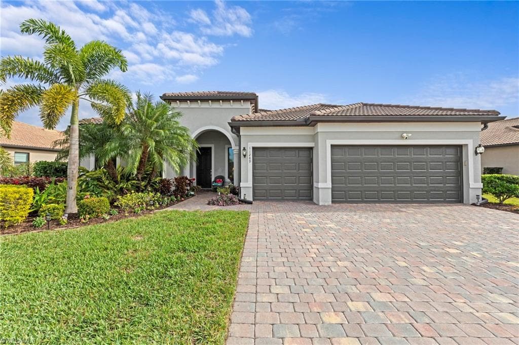 11289 Thurston Chase FORT MYERS, FL 33913