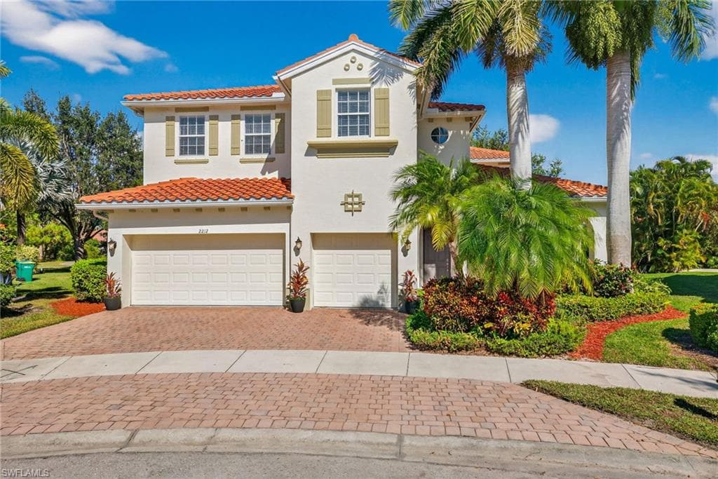 2212 Vardin PL NAPLES, FL 34120