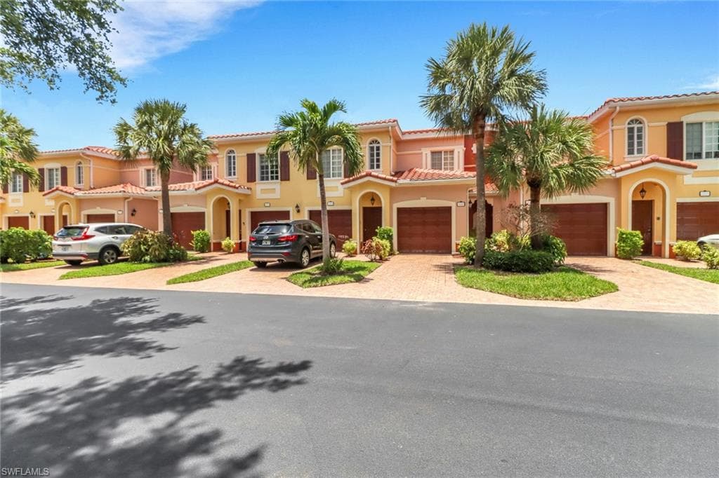 20201 Estero Gardens CIR 106 ESTERO, FL 33928