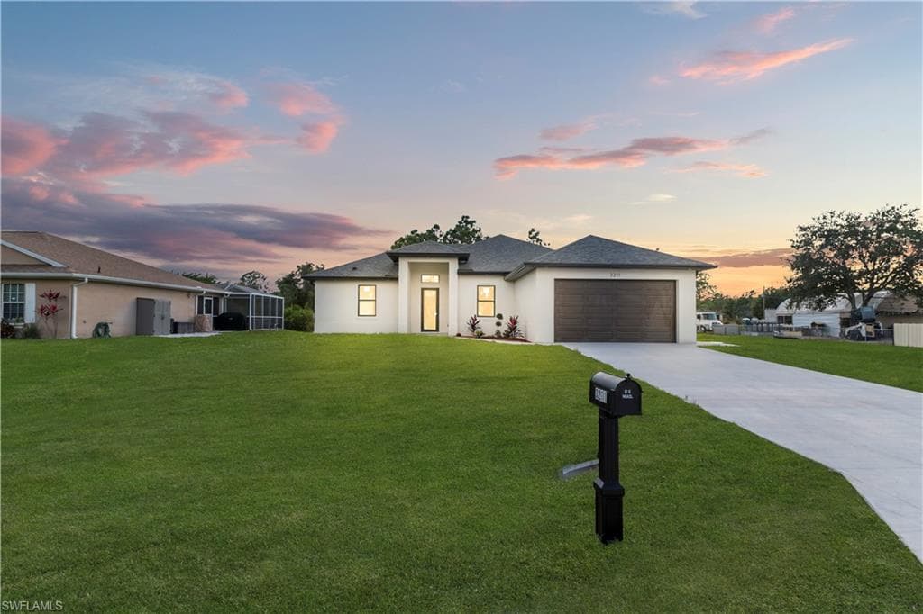 3211 58th ST W LEHIGH ACRES, FL 33971