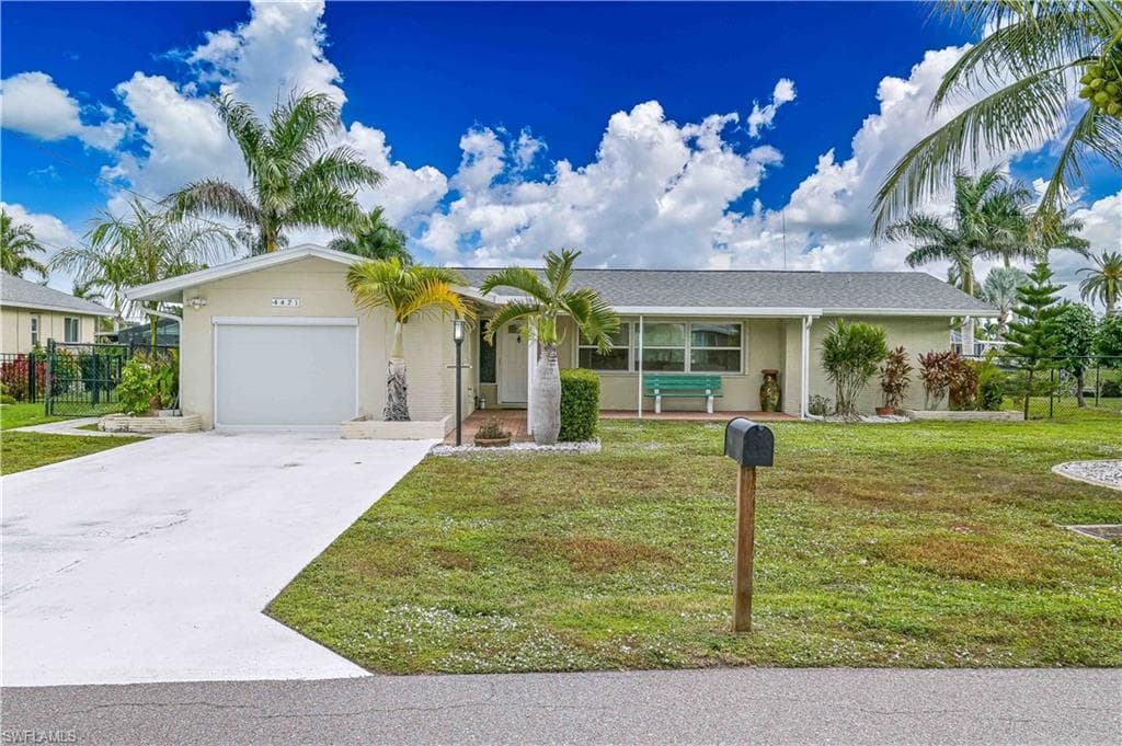 4421 SE 1st AVE CAPE CORAL, FL 33904