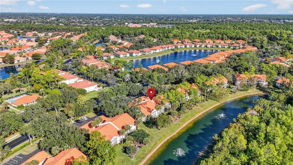 209 Robin Hood CIR 201 NAPLES, FL 34104