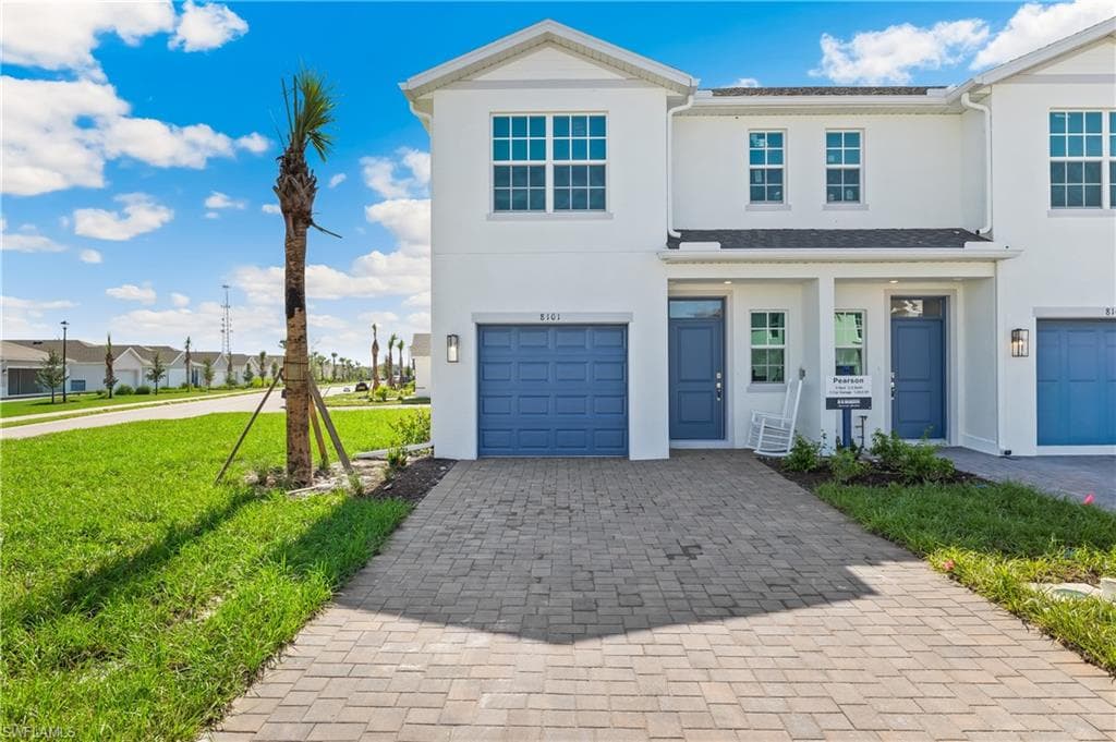8333 EVERLY PRESERVE DR LEHIGH ACRES, FL 33971
