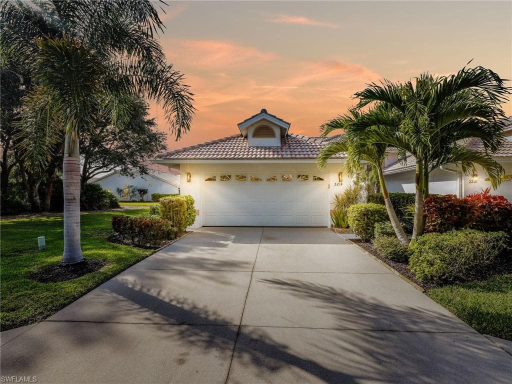 2214 Stacil CIR 27 NAPLES, FL 34109