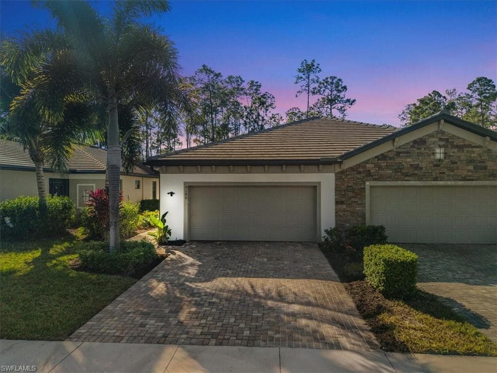 9180 Glenforest DR NAPLES, FL 34120