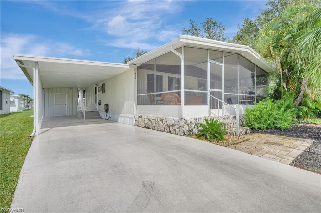193 Carissa LN 89 NAPLES, FL 34114