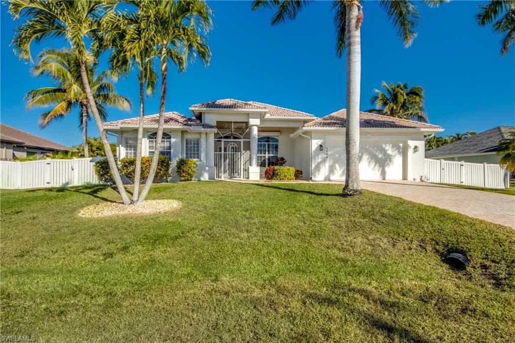 1909 SW 46th TER CAPE CORAL, FL 33914