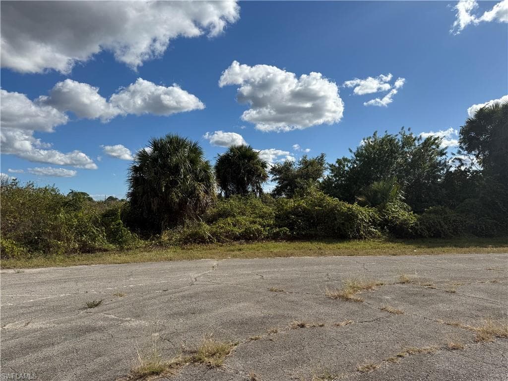 7022 Hero CT LABELLE, FL 33935