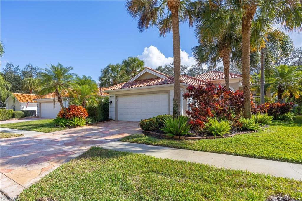 5980 VIA BELLA CT NAPLES, FL 34109