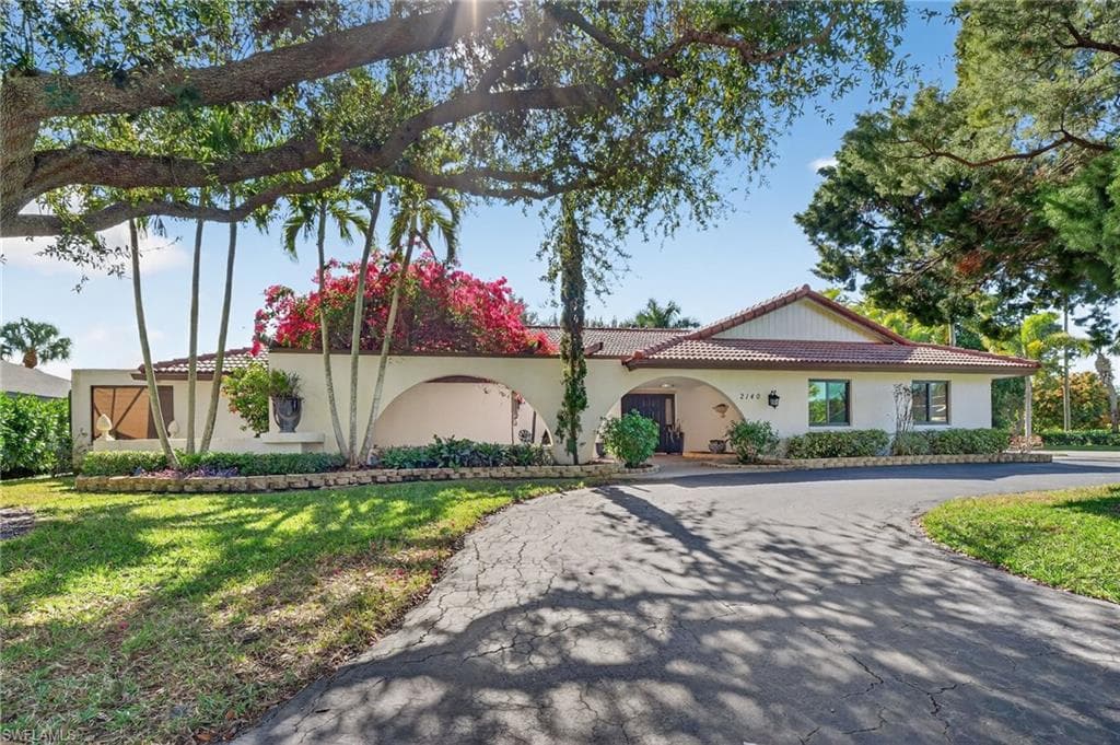 2140 Evergreen Lake CT NAPLES, FL 34112