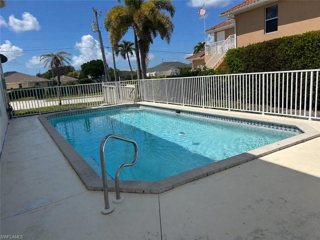 909 SW 47th TER 201 CAPE CORAL, FL 33914