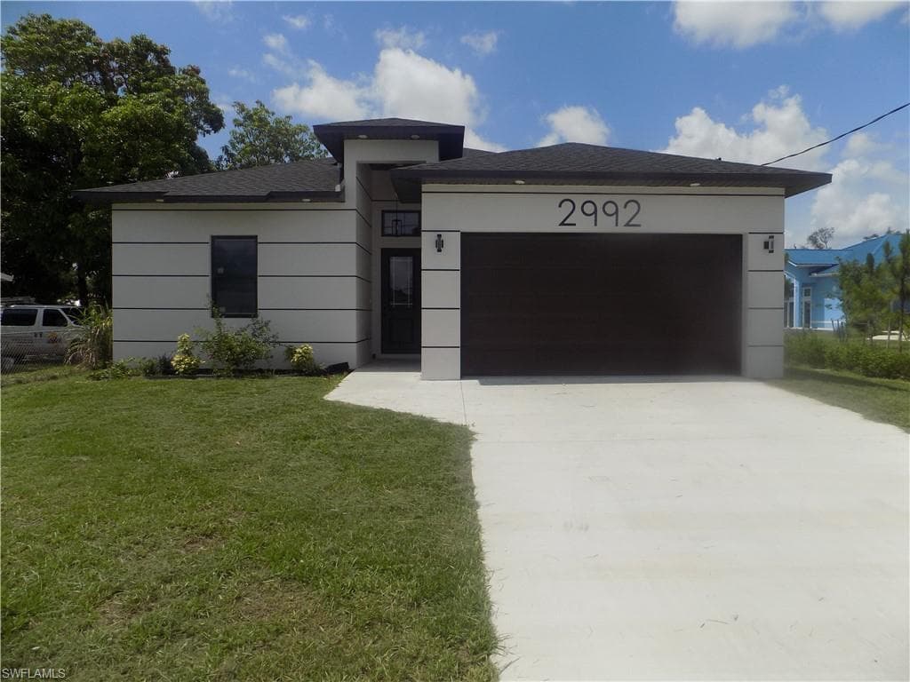 2992 Douglas AVE FORT MYERS, FL 33916