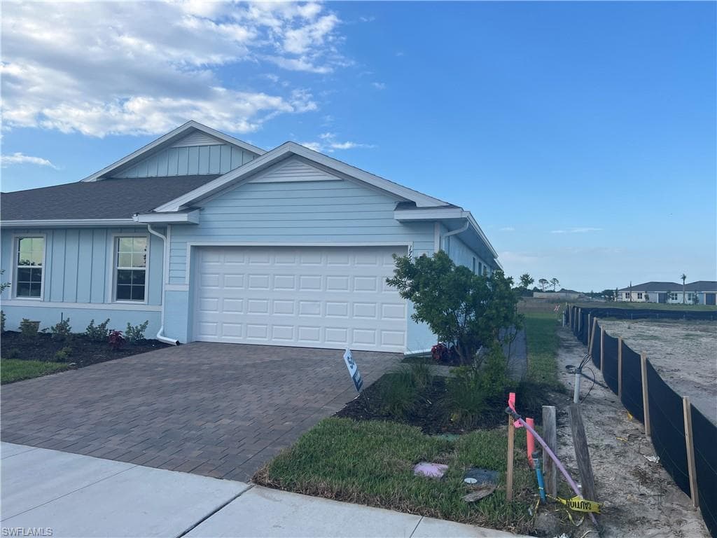 17609 Wild Iris LN PUNTA GORDA, FL 33982