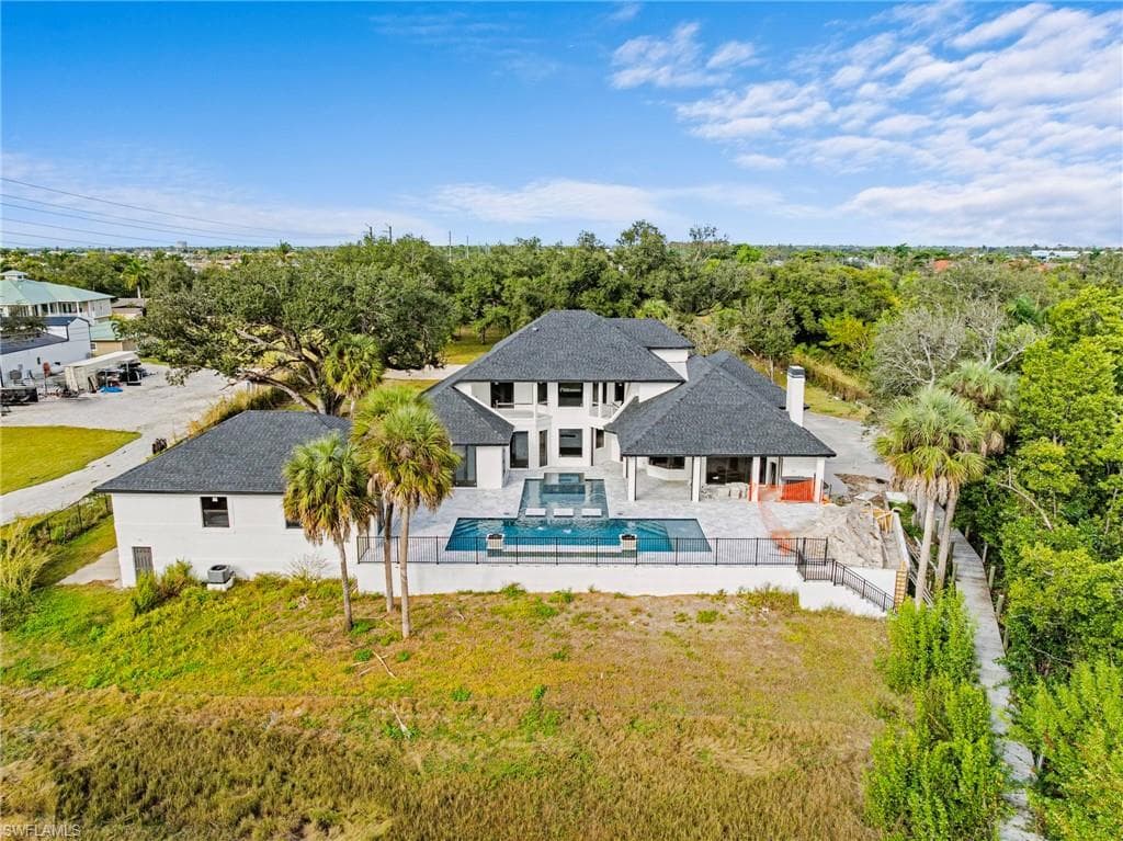 5461 Park RD FORT MYERS, FL 33908