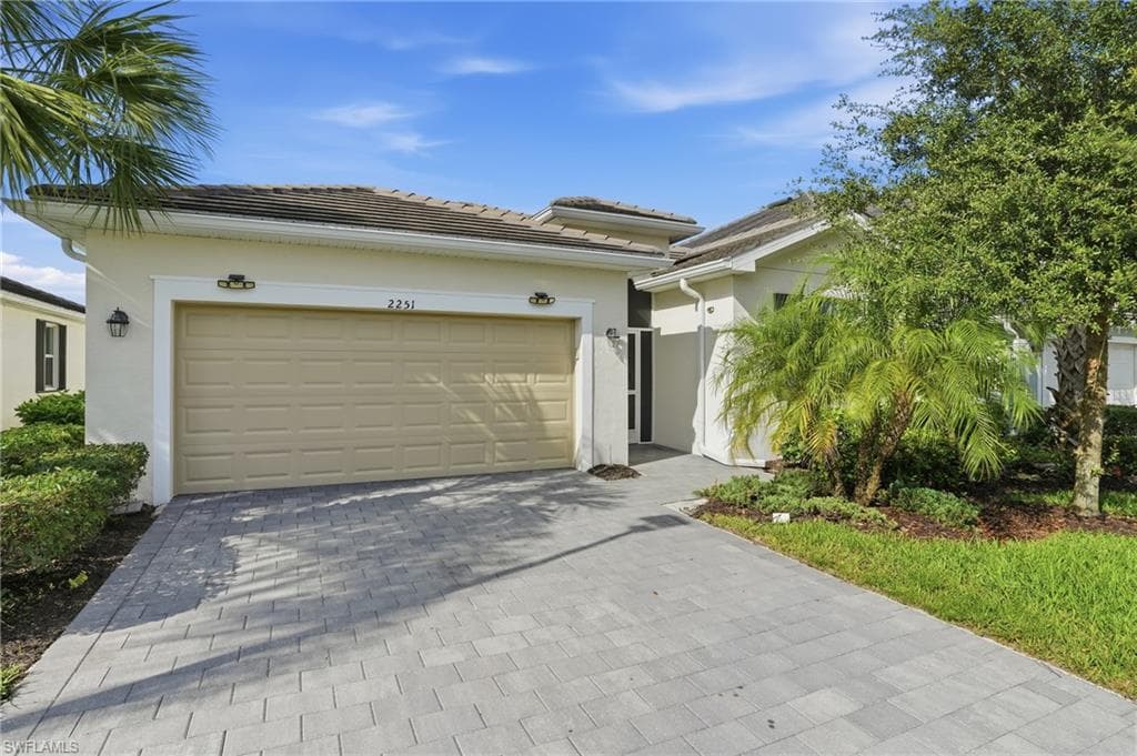 2251 Dancy ST NAPLES, FL 34120