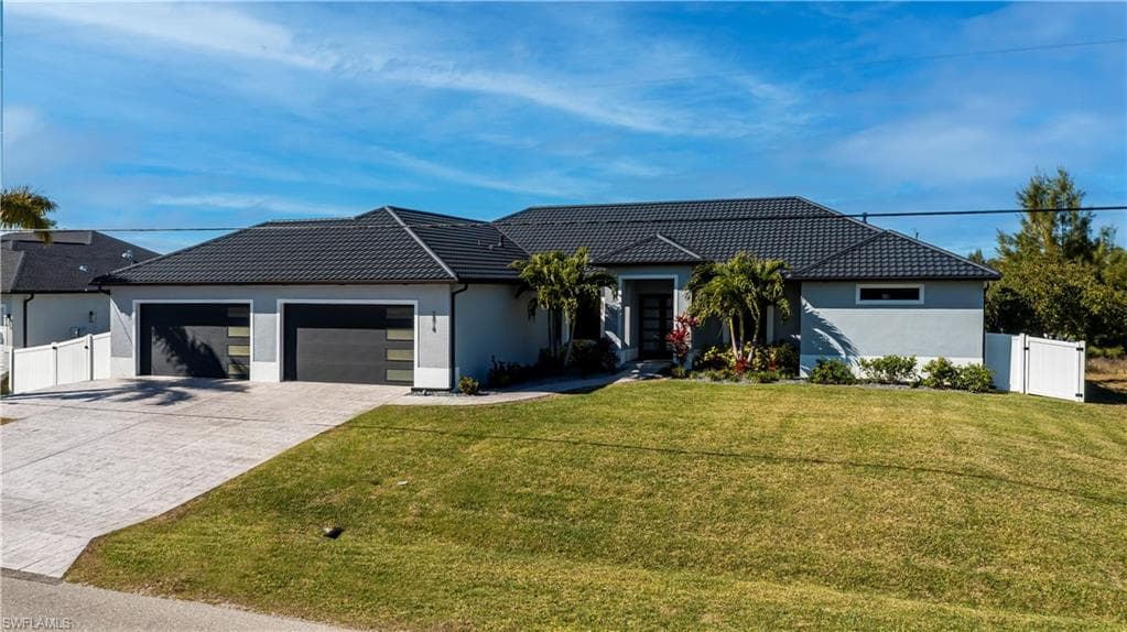 2818 Old Burnt Store RD N CAPE CORAL, FL 33993
