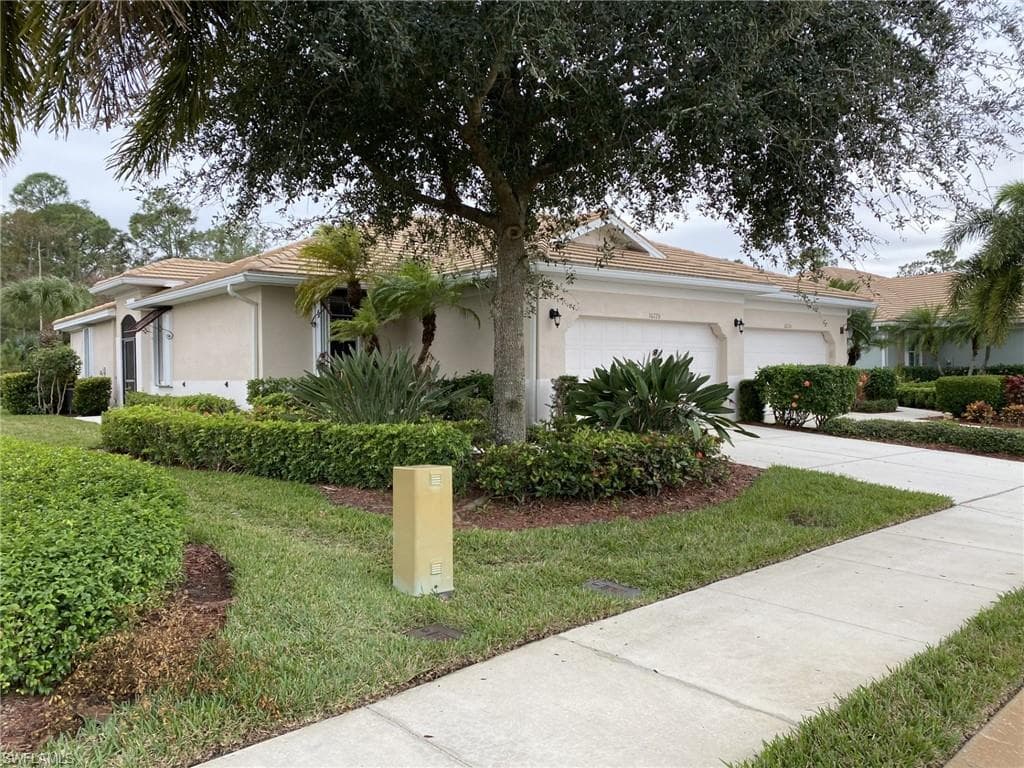 10726 Cetrella DR FORT MYERS, FL 33913