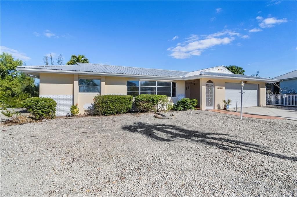 11535 Flint LN BOKEELIA, FL 33922