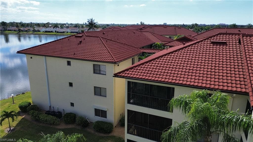 11170 Caravel CIR 303 FORT MYERS, FL 33908